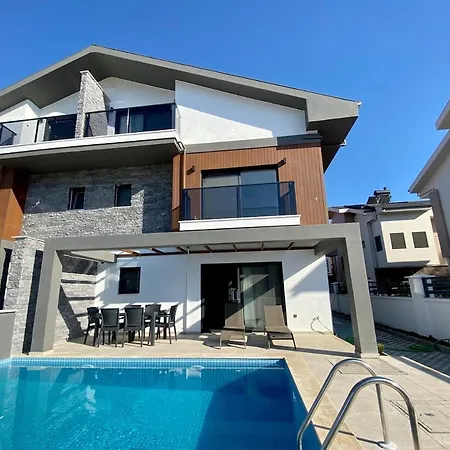 Case de vacanță House Of Alice - With Pool Near Calis