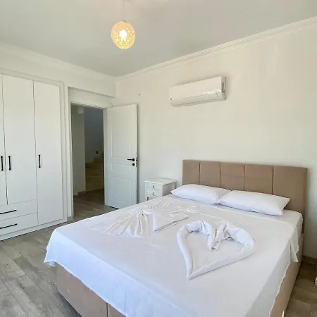 度假居 House Of Alice - With Pool Near Calis