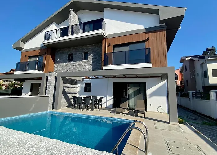 House Of Alice - With Pool Near Calis Casa vacanze